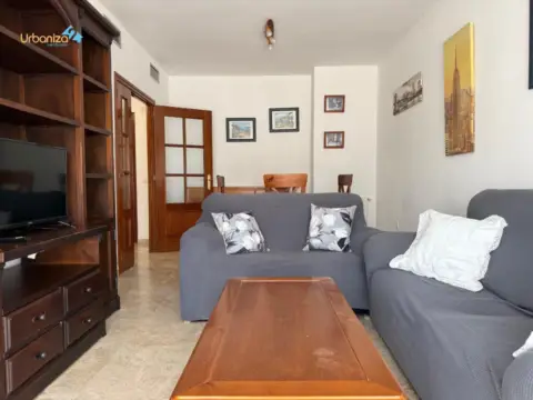 Piso en calle de Julia Urdaín Zubelzu