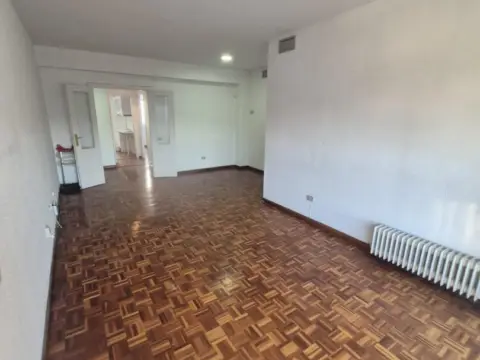 Piso en calle de la Bomba