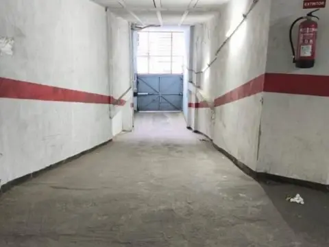 Garaje en calle de José Lanot