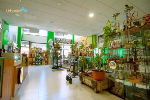 Local comercial en Avenida de Ricardo Carapeto Zambrano