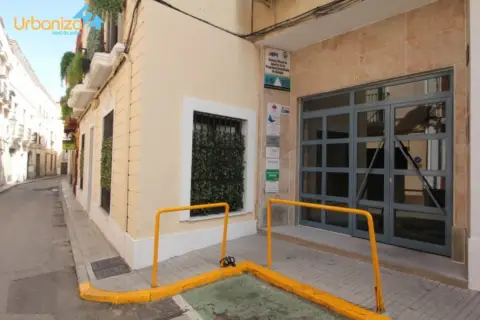 Oficina en calle de Donoso Cortés, 6