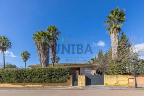 Chalet en Urb. Campo de Golf