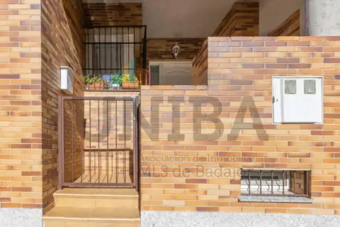 Casa adosada en Huerta Rosales - Valdepasillas