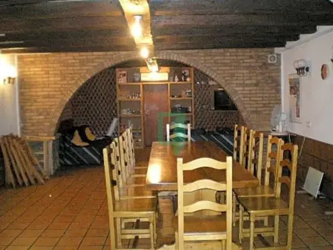 Local comercial en calleja de los Toros