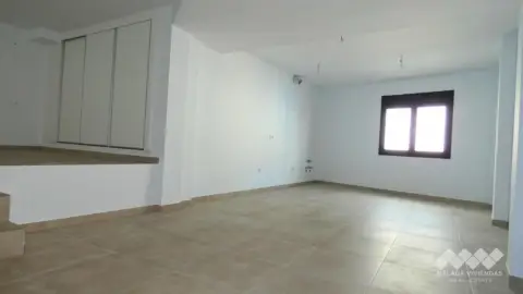 Local comercial en Alhaurín de La Torre