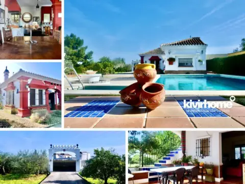 Chalet en calle de la Sierra de las Nieves