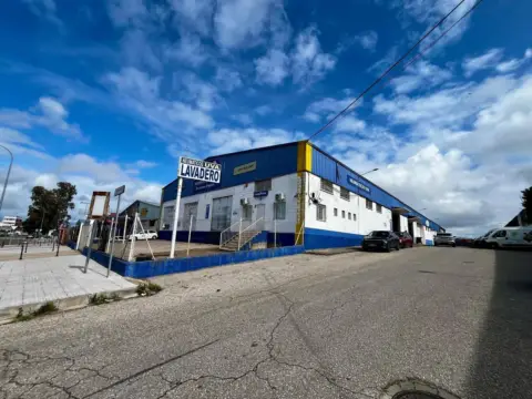 Nave industrial en Pol. Ind. El Nevero
