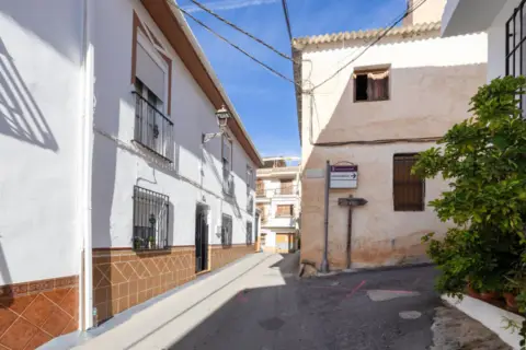 Casa adosada en calle de Mariana Pineda