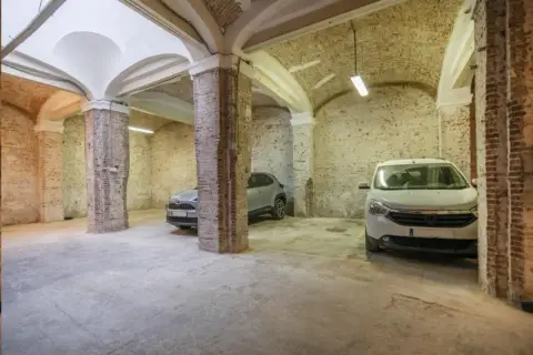 Garatge a Carrer de Josep Anselm Clavé