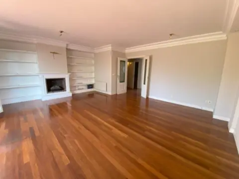 Casa adosada en calle de Larrauri