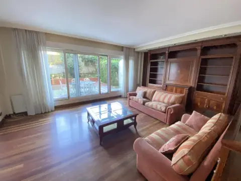 Casa adosada en calle de Lastetxe