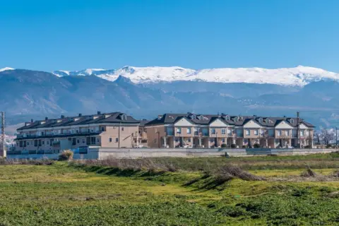 Casa adosada en calle Hera