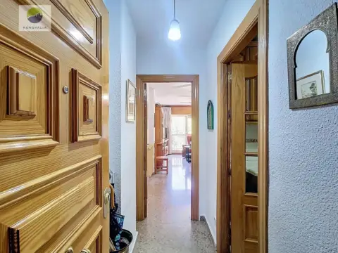 Piso en Plaza del Poeta Juan Boscán