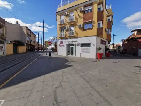 Garaje en calle de Ganivet, 3