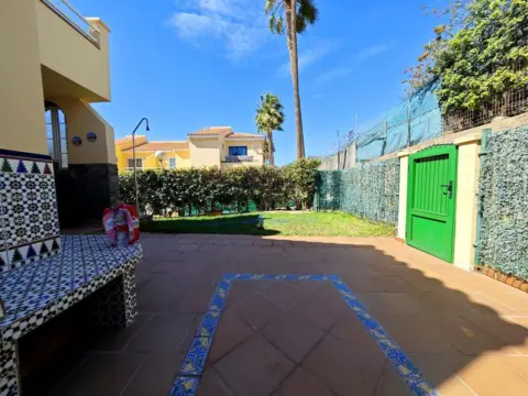 Casa adosada en calle Doctor Agustín Millares Carlo