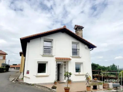 Chalet en calle Barrio El Campo