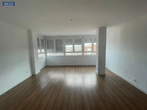 Piso en Avda. Castilla