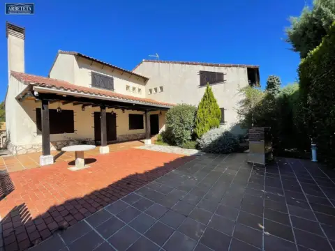 Chalet en Plan Sur-Amistad