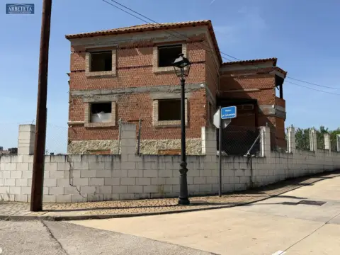 Casa adosada en Yebes
