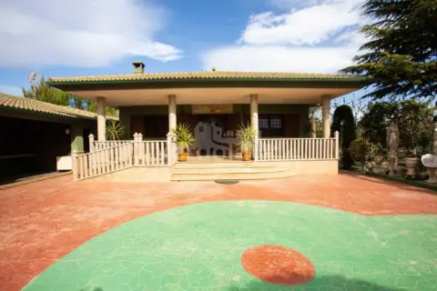 Chalet en calle Paraje El Tollo