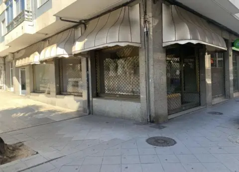 Local comercial en calle de Ervedelo