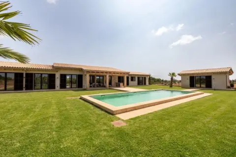 Chalet en Campos