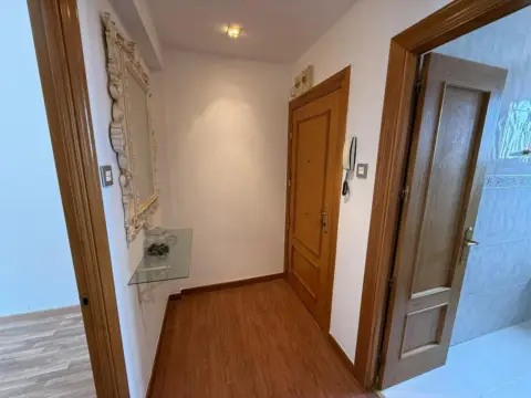 Piso en calle del Siglo XX, 11