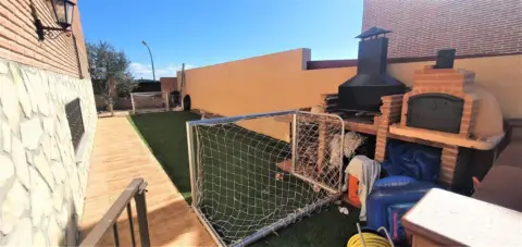 Casa pareada en calle de Las Cuevas