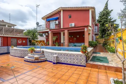 Chalet en Las Almenas