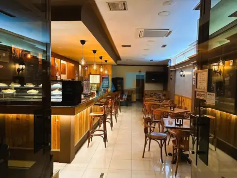 Local comercial en Avenida de La Habana