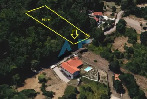 Terreno en calle Chachamuiña