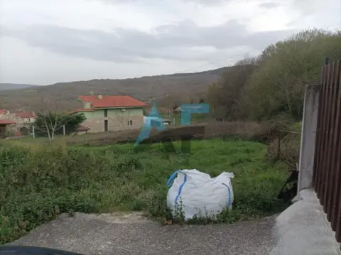 Terreno en calle Aldea Quintairos