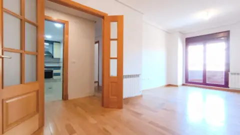 Piso en calle Leonardo da Vinci