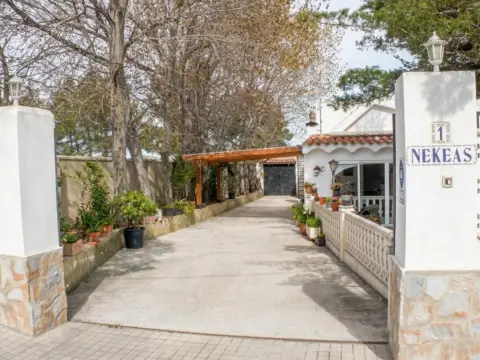 Chalet en Avinguda Moixent