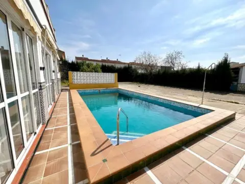 Chalet en calle de Antequera