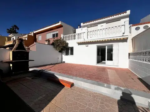 Casa adosada en Arabi