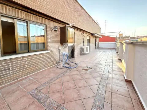 Ático en calle de Servando Batanero