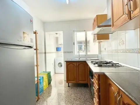 Piso en calle Parra Alta de Cartuja