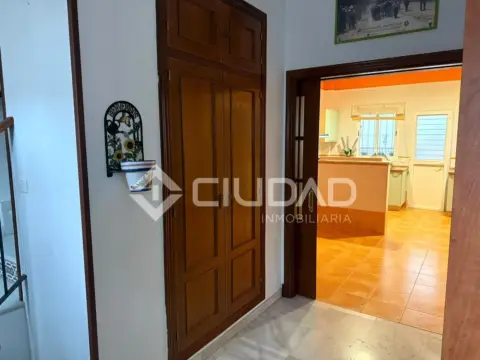 Casa adosada en Centro