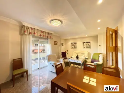 Piso en calle Martínez de la Rosa