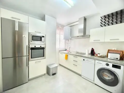 Piso en Paseo del Salón