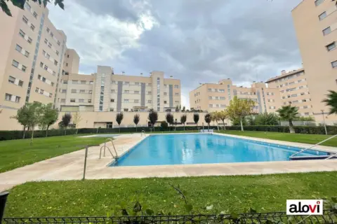 Piso en Campus de La Salud