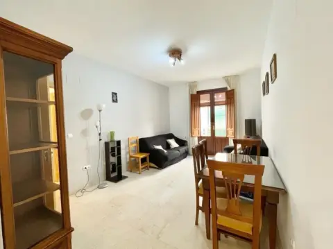 Piso en calle de Lucena