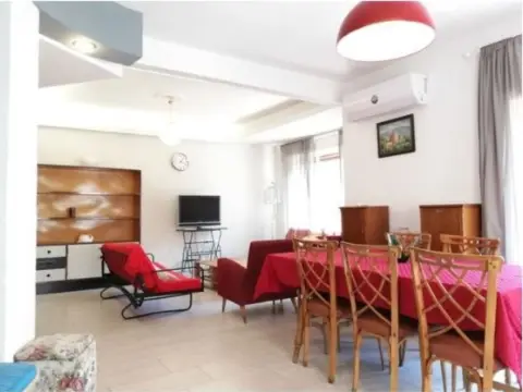 Piso en calle Tejeiro