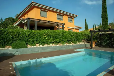 Chalet en Altorreal-El Chorrico