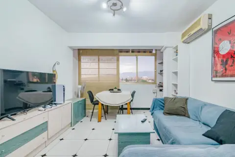 Apartment in Granada Capital