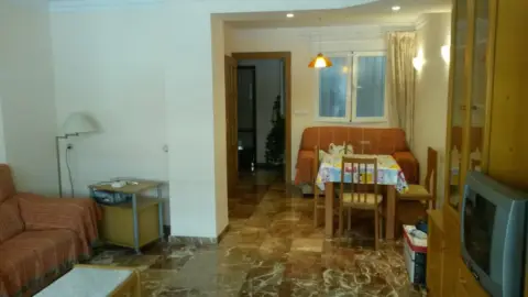 Piso en calle de Abén Humeya