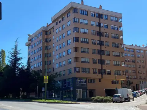 Piso en calle de la Legión Española