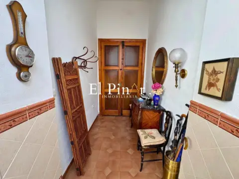 Chalet en calle La Plaza