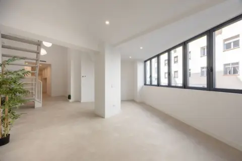 Dúplex en Avenida de Pablo Iglesias, 24